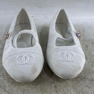 Authentic Women's White CC Mary Jane Flats Embroidered Corduroy 40C